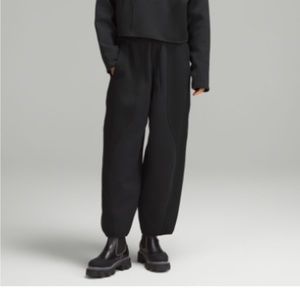 NWT lululemon tapered high rise pants